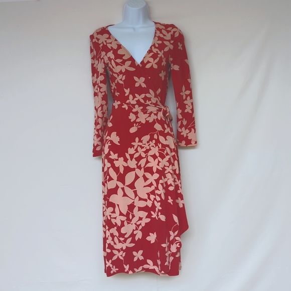BCBGMAXAZRIAVintage Floral Reddish Pink & Cream V-neck Wrap Dress